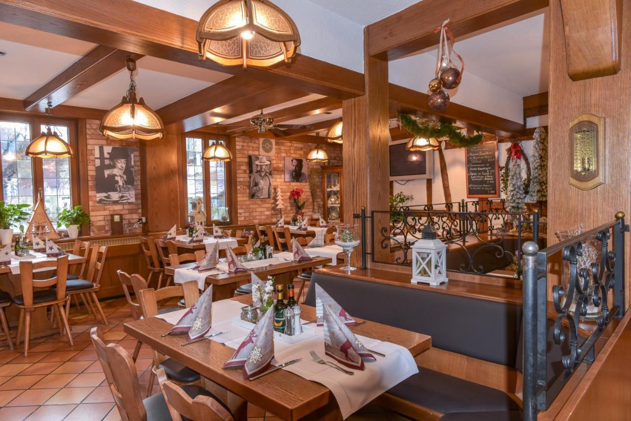 Hotel Ristorante Rostica Bad Urach Zewnętrze zdjęcie